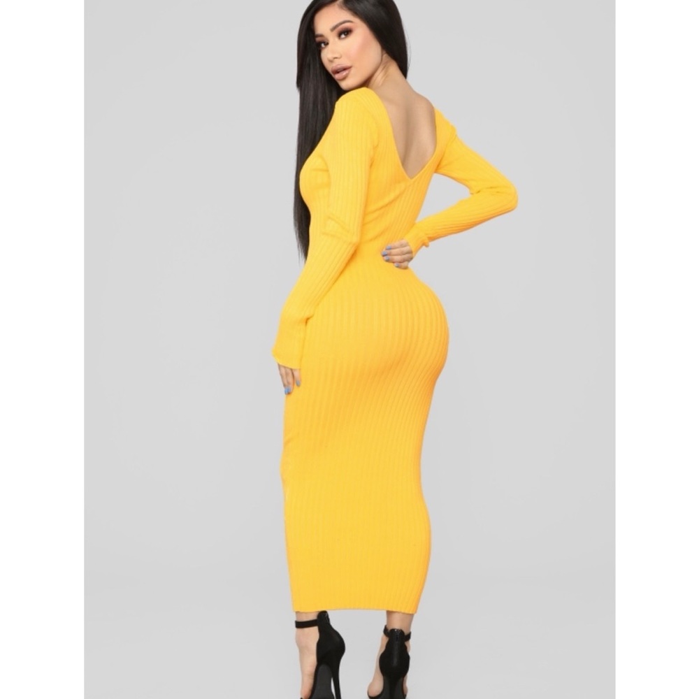 HP⚡️ YELLOW SWEATER DRESS 💛